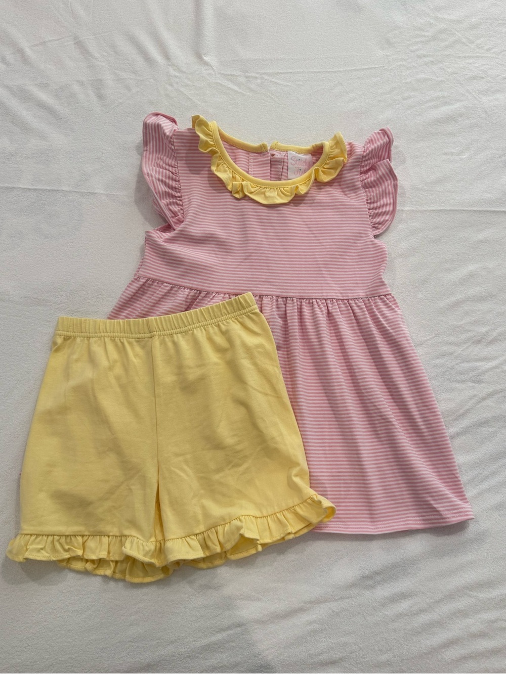 Girls Stitchy Fish Carlie short set